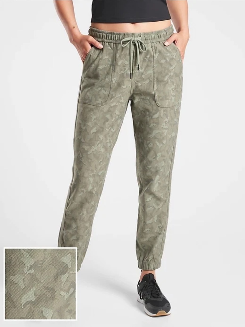 Athleta Women’s Stratum Camo Olive Farallon Jogger Pants Size 4